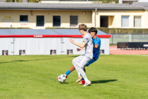U16-09099