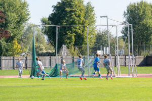 U16-09104